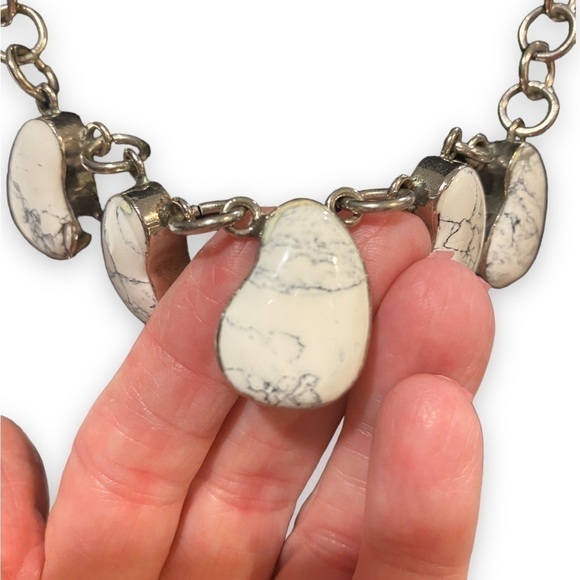 𝅺Host Pick🎉 Art Deco Statement Necklace - Picture 4 of 7